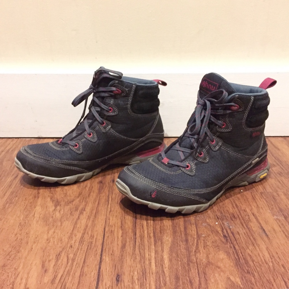 Ahnu Sugarpine Waterproof Black Grey Hiking Boots